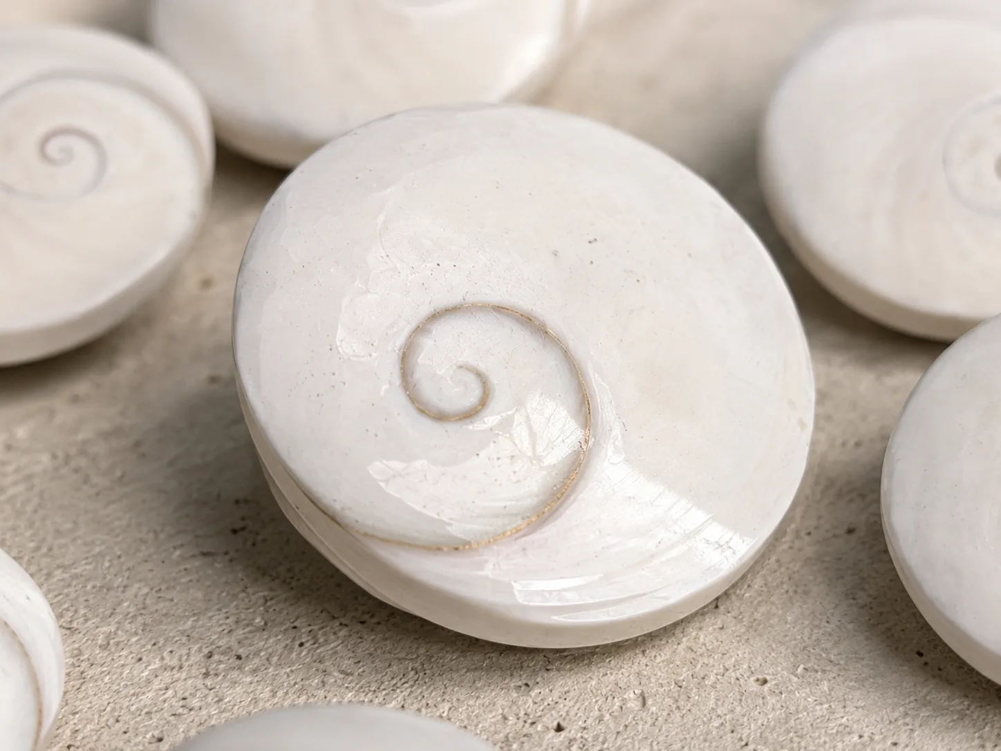Fotografía 2 de Ojos De Shiva Naturales Pulidos 3 A 4 Cm Lote Variado