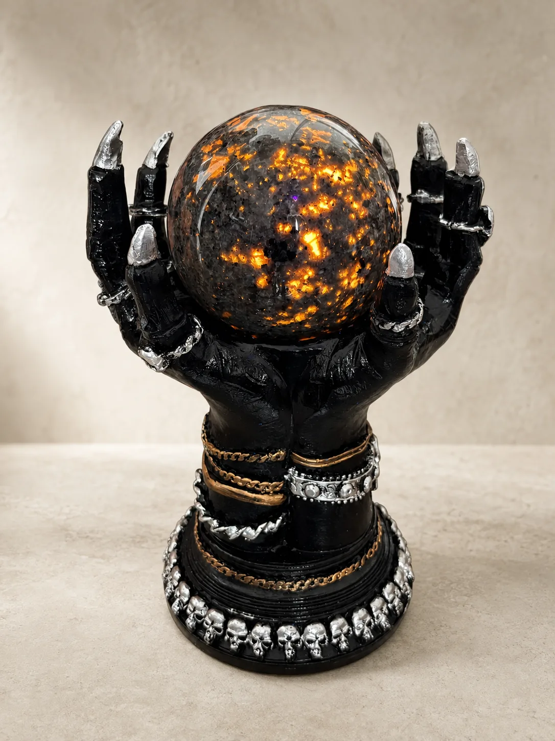 Esfera Yooperlita Con Base De Manos Calavera Fluorescente Uv Negro
